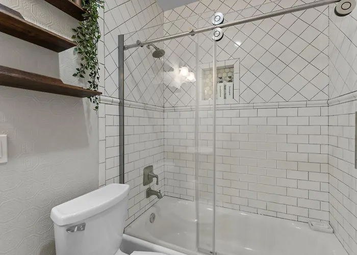 3 Bedroom Oasis W Private Pool In Old Town Holiday home